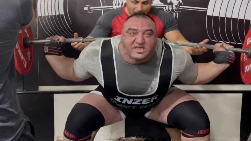 Watch Powerlifter Shahram Saki (120KG+) Squat Over 1,000 Pounds Raw ...